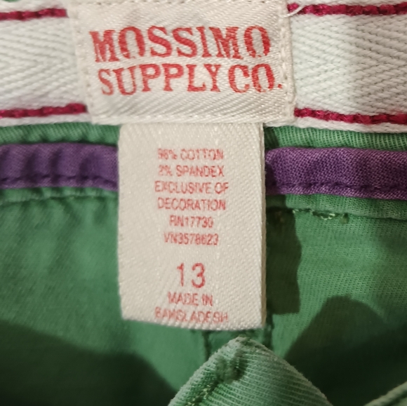 Mossimo supply co. Size 13 mid rise long green shorts/ capris/ bermuda - Picture 5 of 14